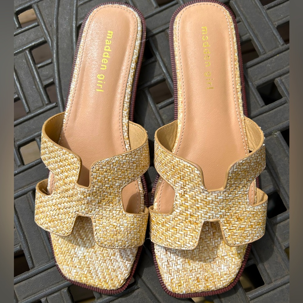 Madden Girl S7 Stylish Rafia Sandals-Look New-Run A Lil Big; Fits 7-8-On Trend!